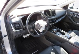 2021 Nissan Rogue - Image 21