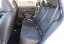 2021 Nissan Rogue - Image 25