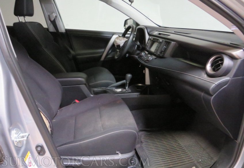 2017 Toyota RAV4 - Image 25