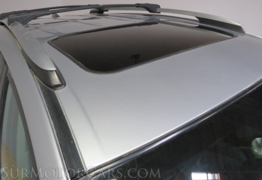 2017 Toyota RAV4 - Image 17