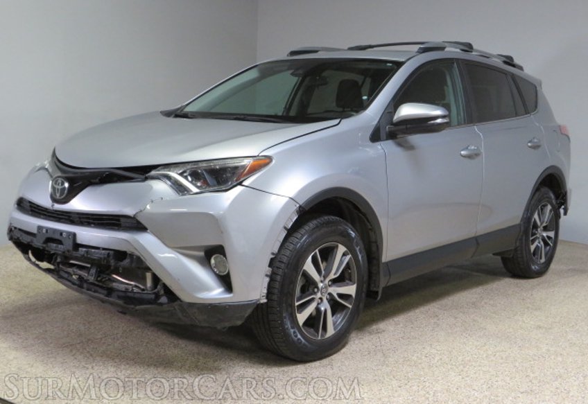 2017 Toyota RAV4 - Image 3