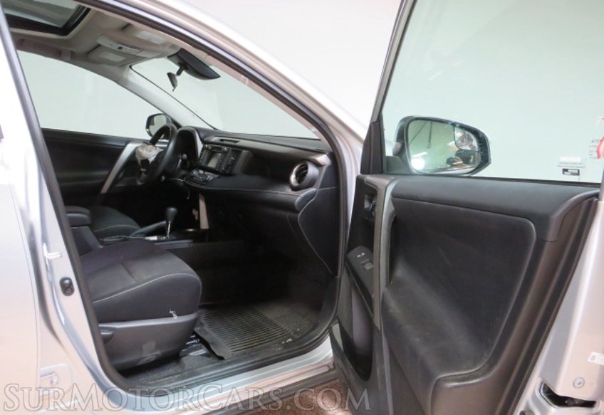 2017 Toyota RAV4 - Image 26