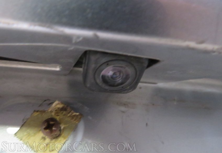 2017 Toyota RAV4 - Image 18