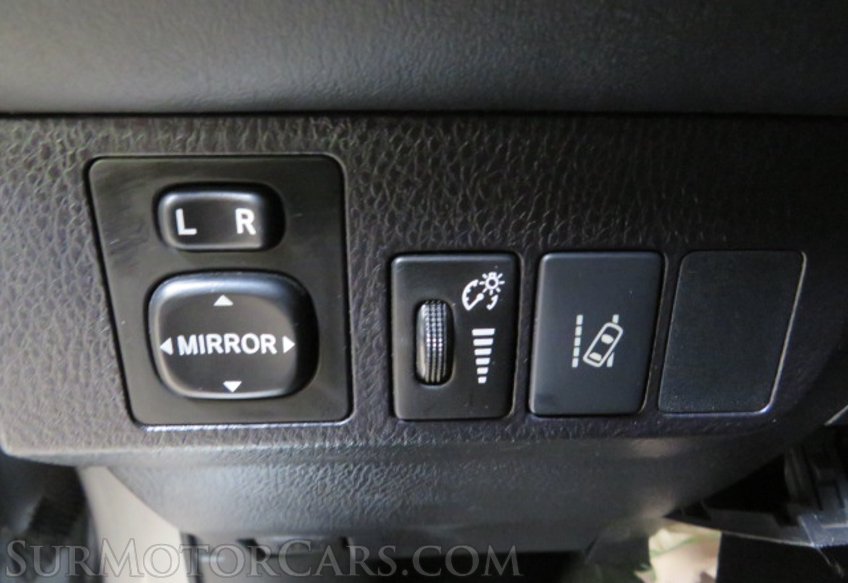 2017 Toyota RAV4 - Image 34