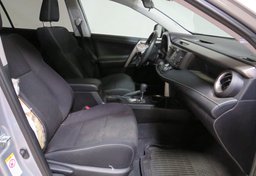 2017 Toyota RAV4 - Image 22