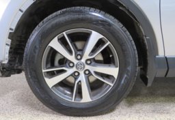 2017 Toyota RAV4 - Image 46