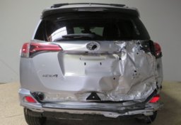 2017 Toyota RAV4 - Image 11