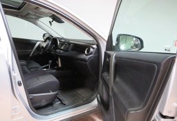 2017 Toyota RAV4 - Image 26