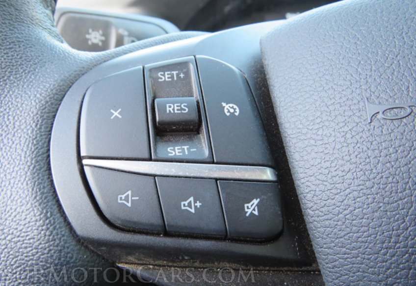 2020 Ford Explorer - Image 40