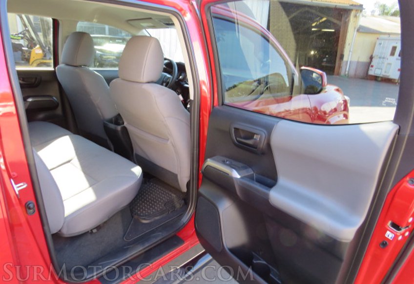 2019 Toyota Tacoma - Image 27