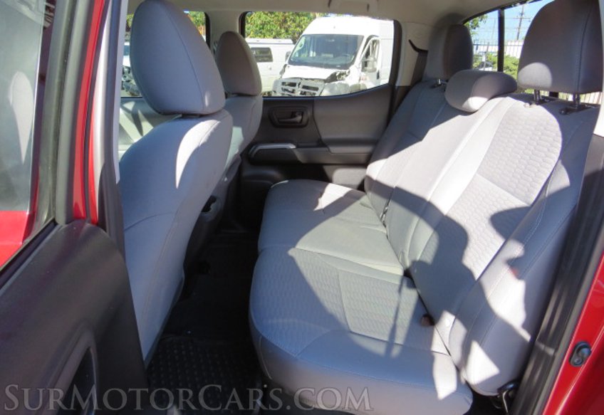 2019 Toyota Tacoma - Image 30