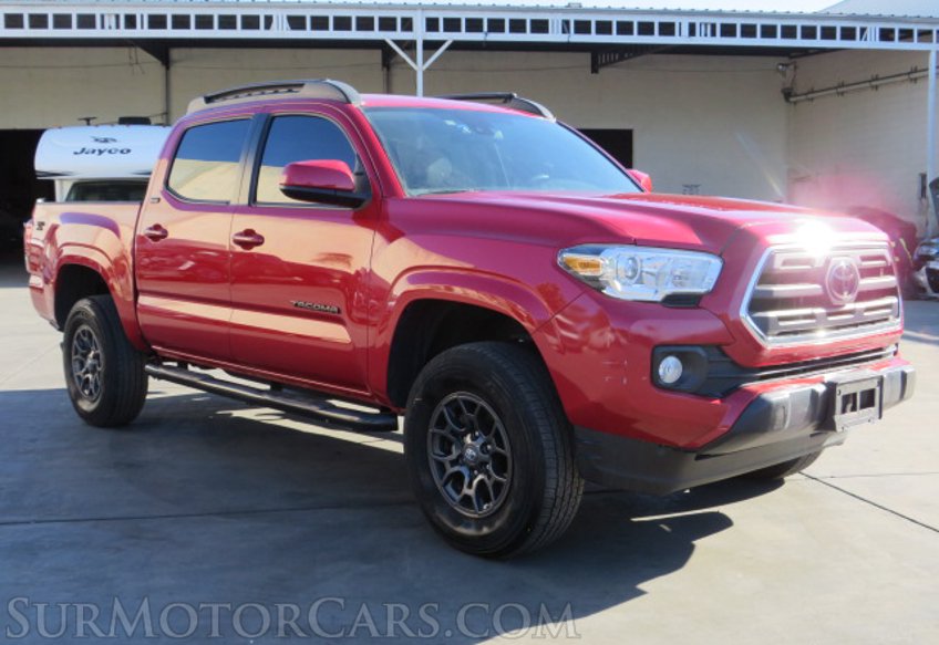 2019 Toyota Tacoma - Image 4
