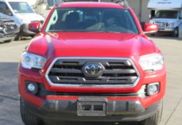 2019 Toyota Tacoma - Image 15