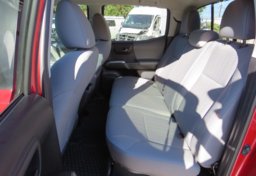 2019 Toyota Tacoma - Image 30