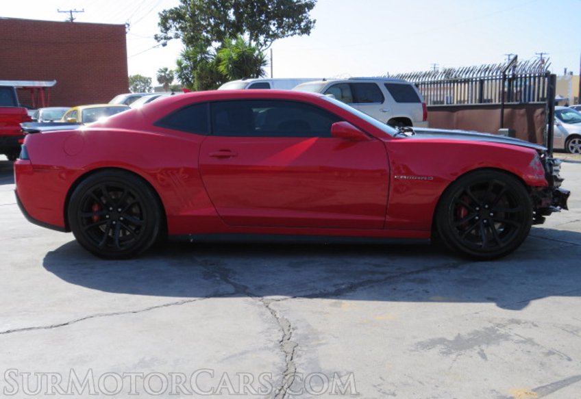 2014 Chevrolet Camaro - Image 11