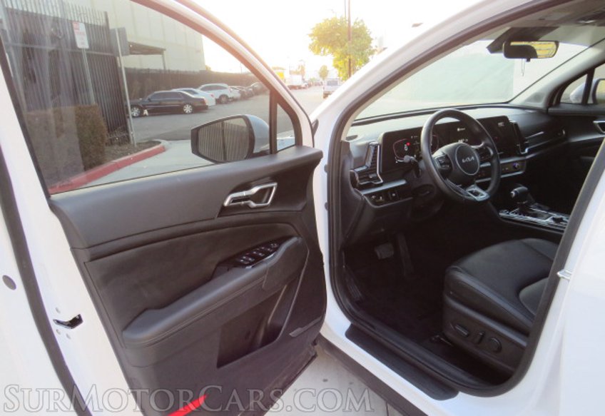 2023 Kia Sportage - Image 22