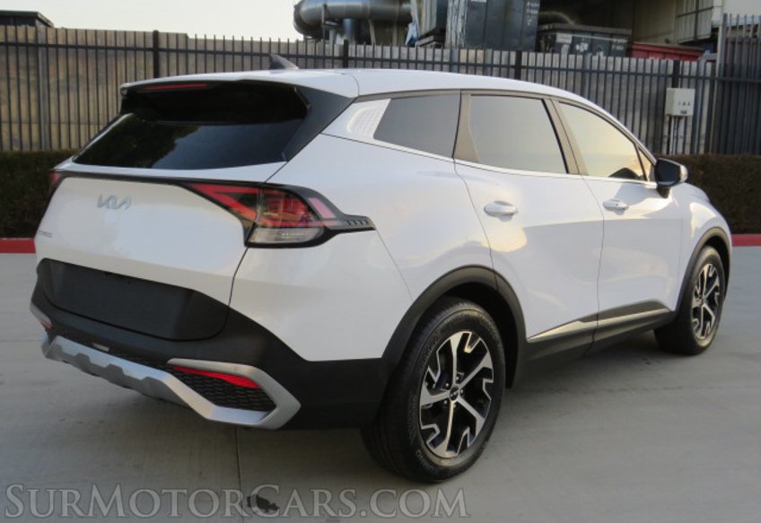 2023 Kia Sportage - Image 12