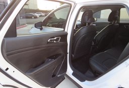 2023 Kia Sportage - Image 24