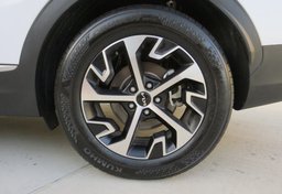 2023 Kia Sportage - Image 21