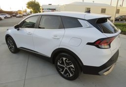 2023 Kia Sportage - Image 9