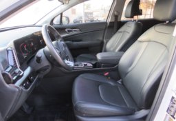 2023 Kia Sportage - Image 26