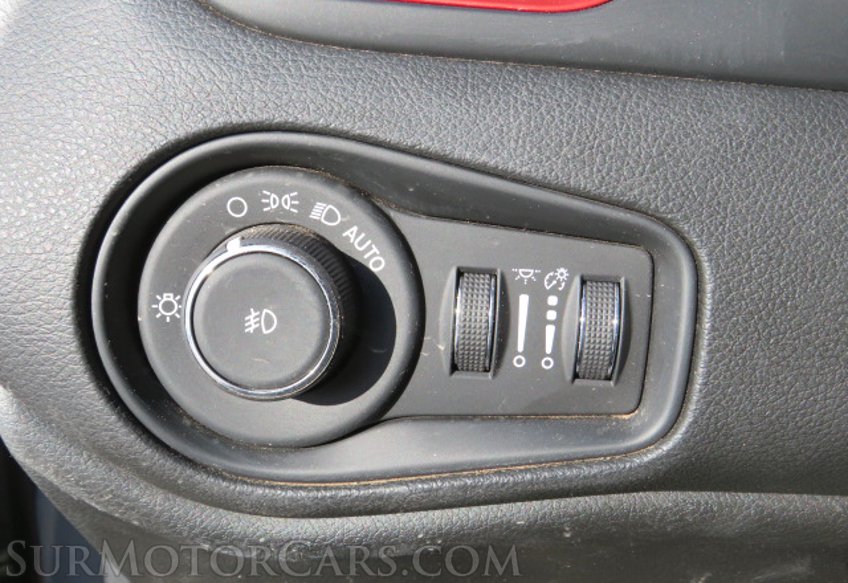 2019 Jeep Renegade - Image 49