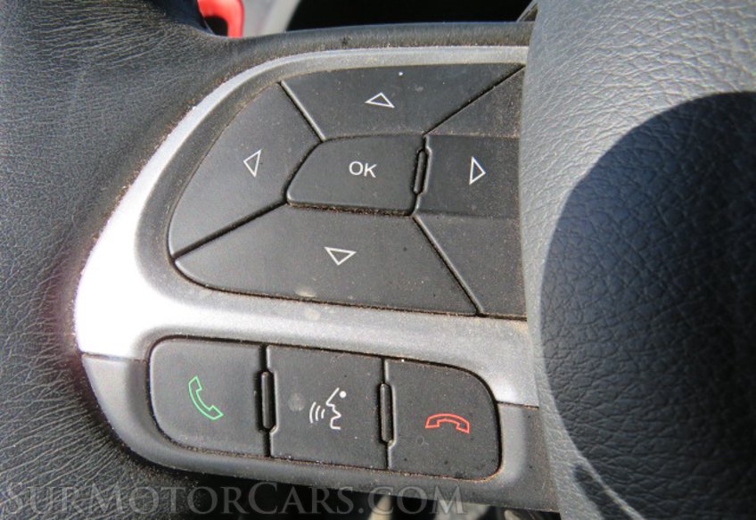 2019 Jeep Renegade - Image 36