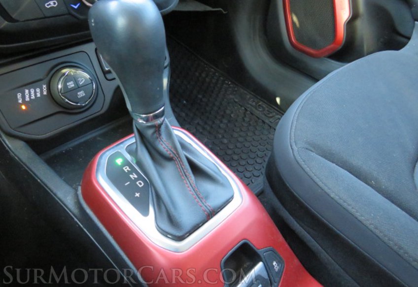 2019 Jeep Renegade - Image 45