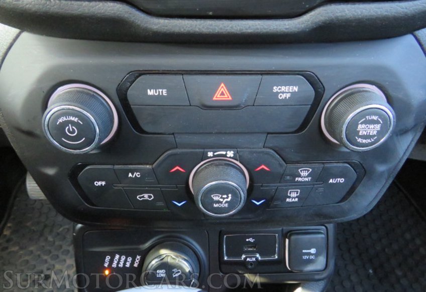 2019 Jeep Renegade - Image 42