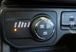 2019 Jeep Renegade - Image 44