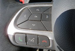 2019 Jeep Renegade - Image 36