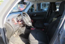 2019 Jeep Renegade - Image 23