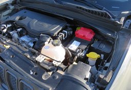 2019 Jeep Renegade - Image 54