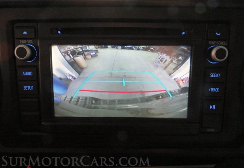 2018 Toyota Tacoma - Image 31