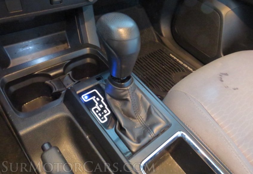 2018 Toyota Tacoma - Image 33