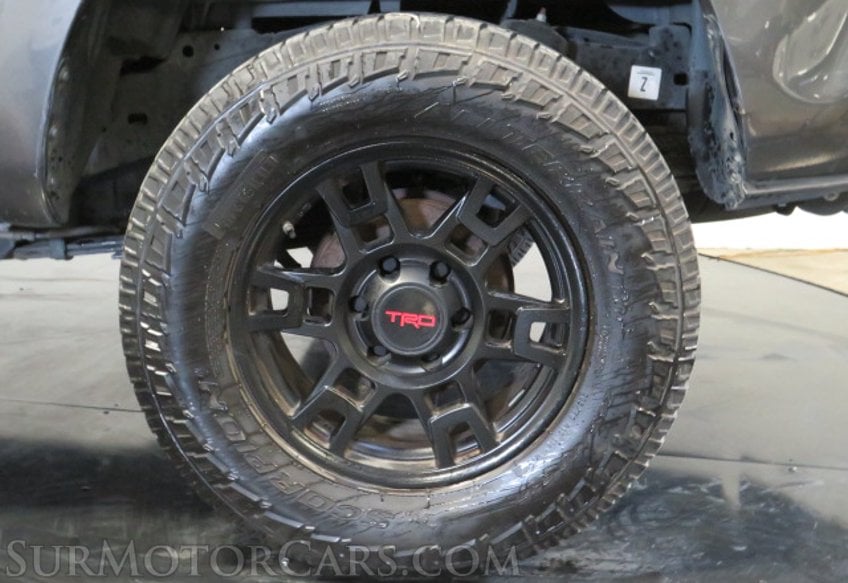 2018 Toyota Tacoma - Image 17