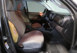 2018 Toyota Tacoma - Image 23