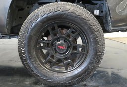 2018 Toyota Tacoma - Image 17