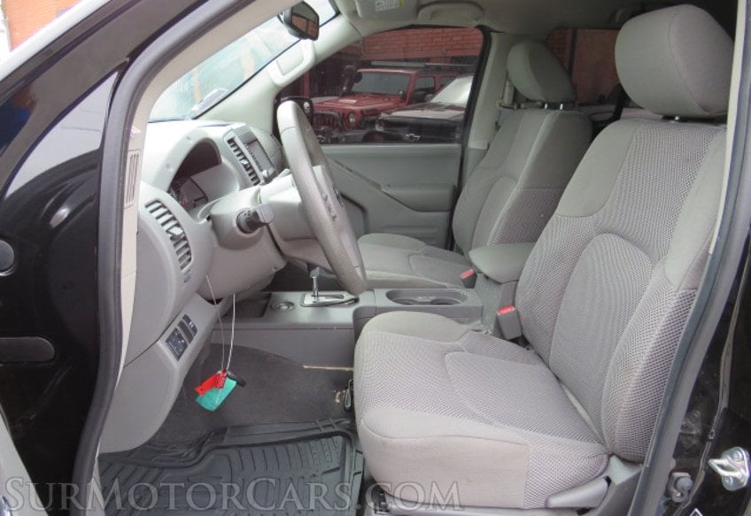 2020 Nissan Frontier - Image 24