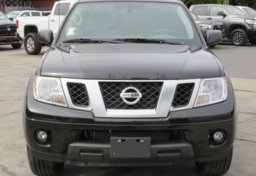 2020 Nissan Frontier - Image 9
