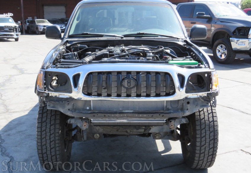 2002 Toyota Tacoma - Image 9