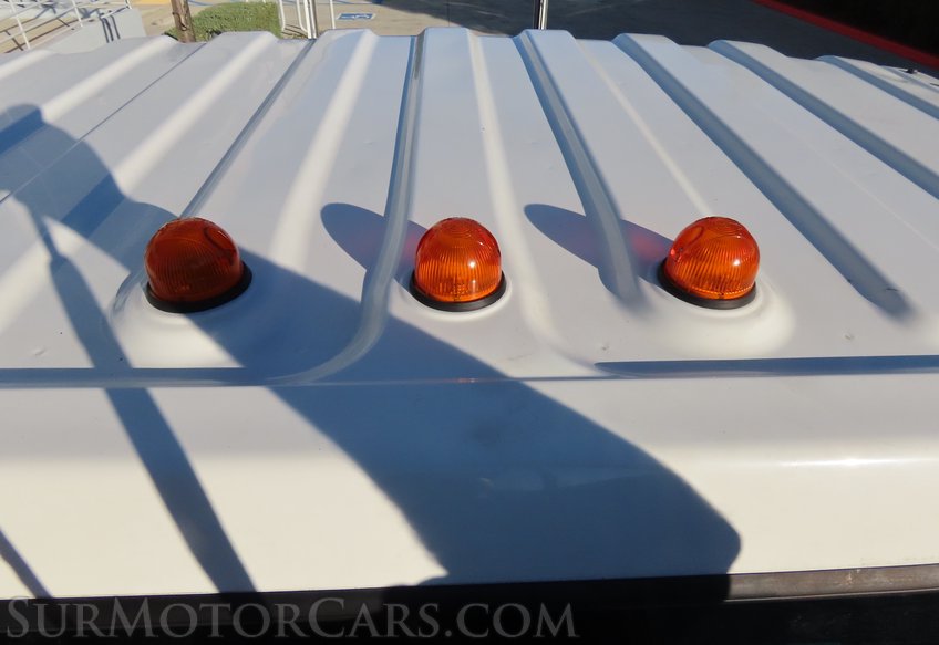 2023 Isuzu NRR - Image 15