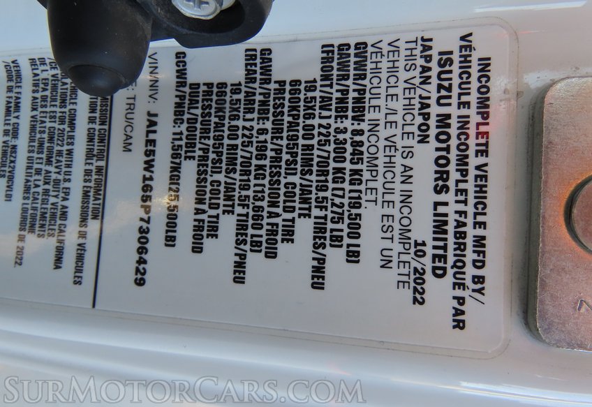 2023 Isuzu NRR - Image 40