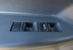 2023 Isuzu NRR - Image 34