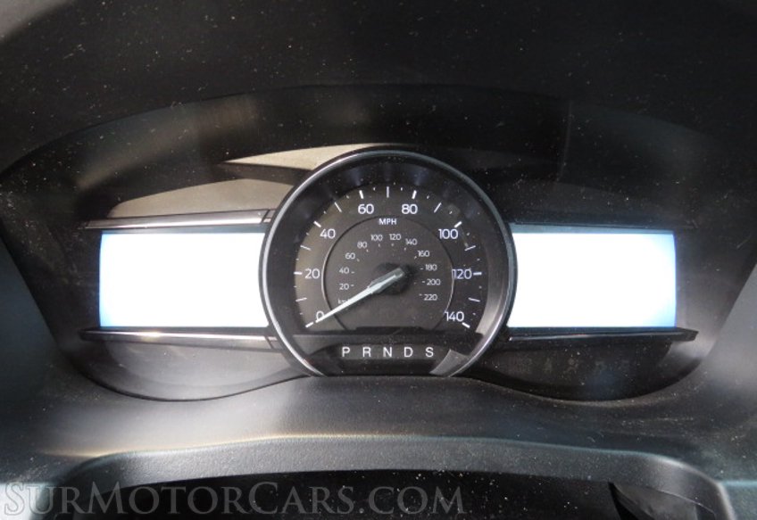 2017 Ford Explorer - Image 35