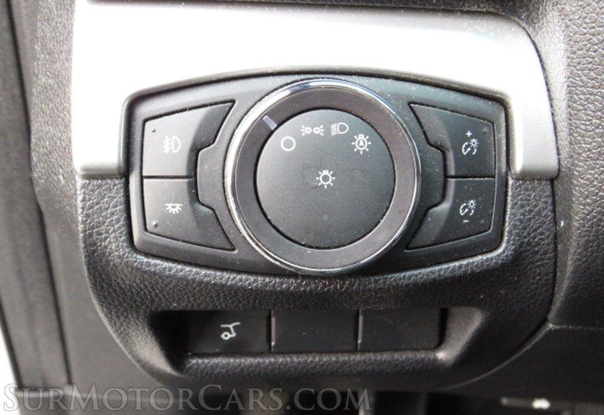 2017 Ford Explorer - Image 40