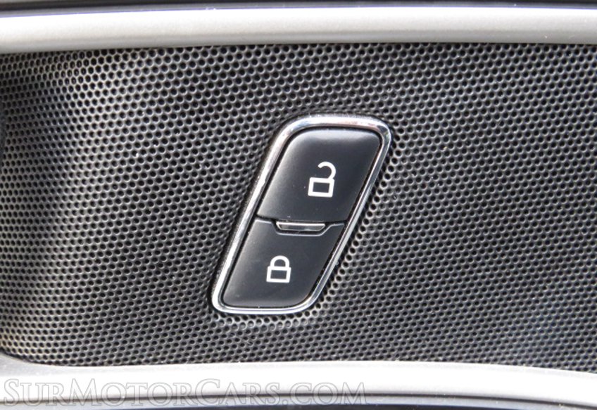 2017 Ford Explorer - Image 44