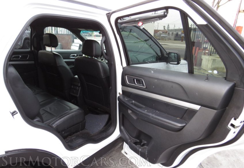 2017 Ford Explorer - Image 24