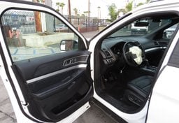 2017 Ford Explorer - Image 21