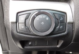 2017 Ford Explorer - Image 40